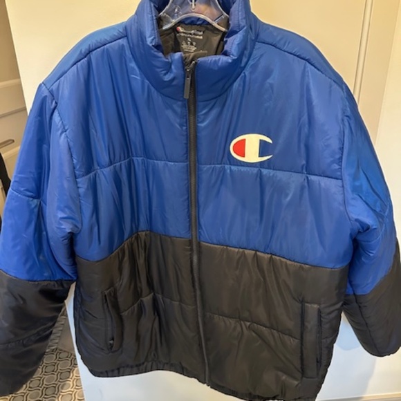 Champion men's puffer coat in XL. - Picture 1 of 3